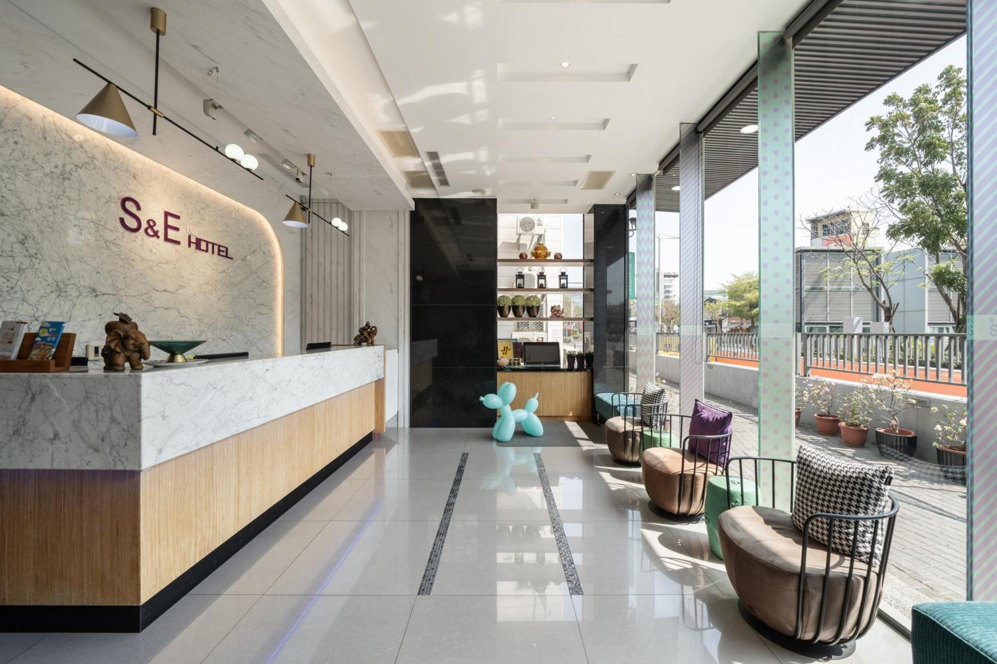 S&E Hotel Tainan Zewnętrze zdjęcie