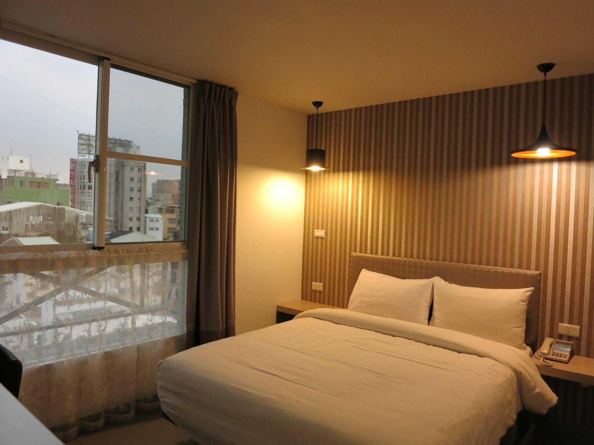 S&E Hotel Tainan Zewnętrze zdjęcie
